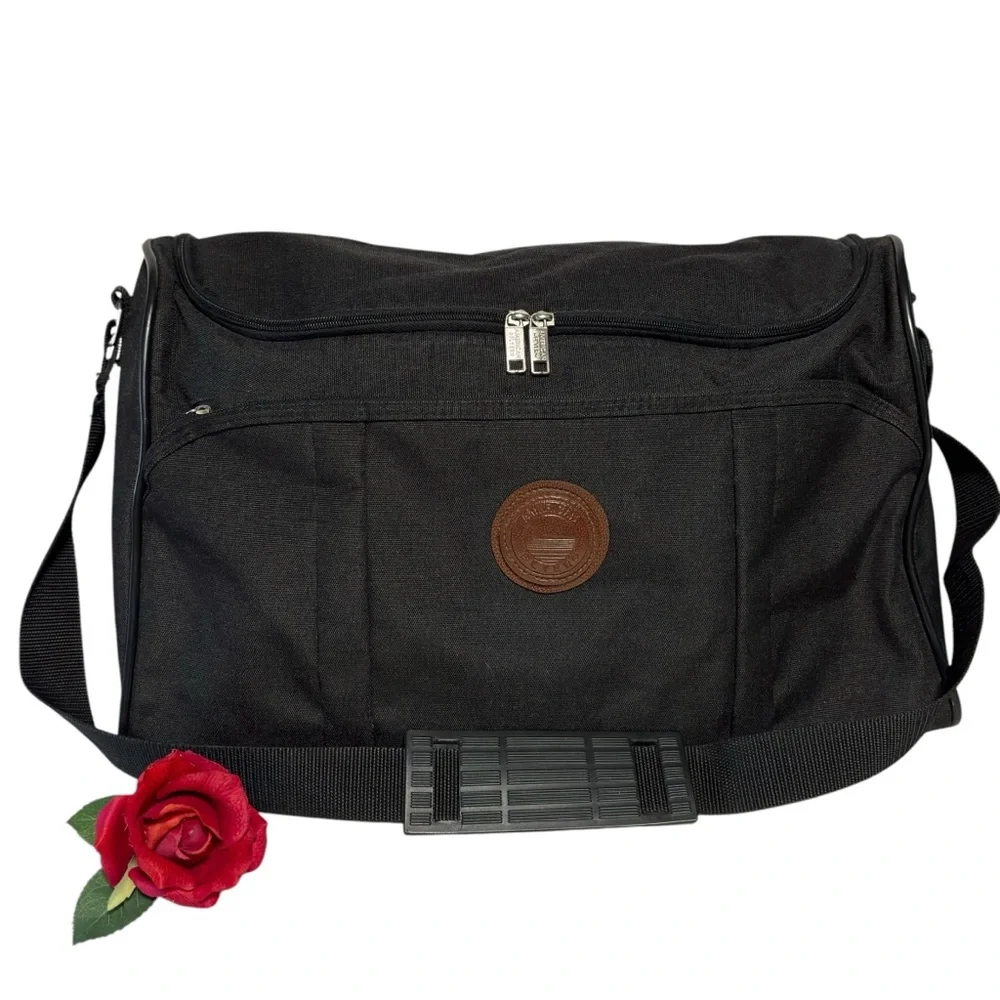 American Flyer XL Black Duffel bag with shoulder strap travel weekender bag